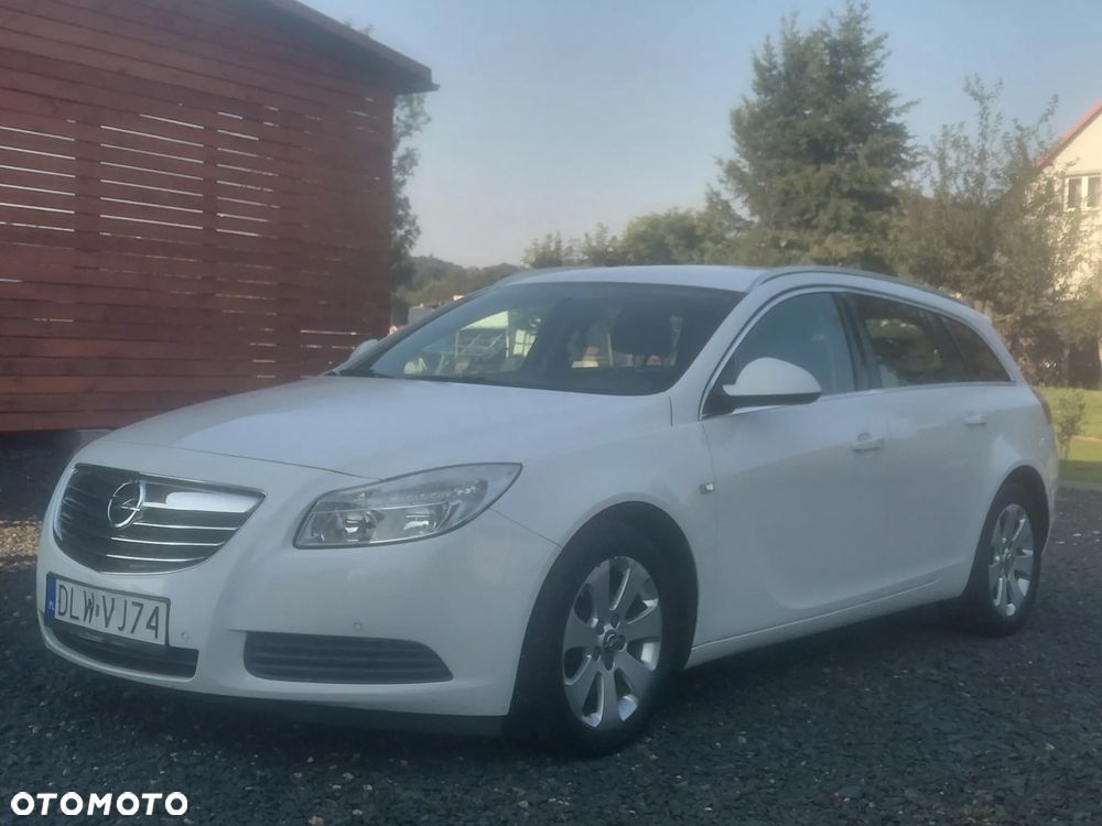 Opel Insignia - 1