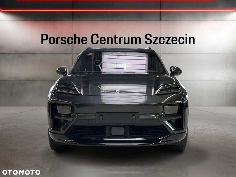 Porsche Macan Turbo - 8