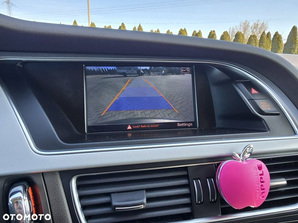 Audi A4 Allroad - 32