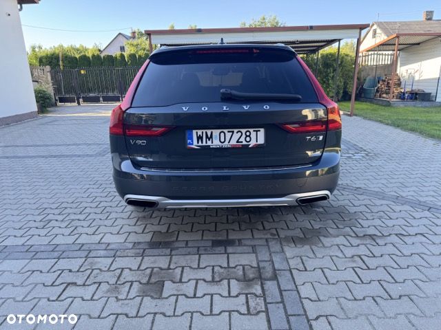Volvo V90 Cross Country - 2