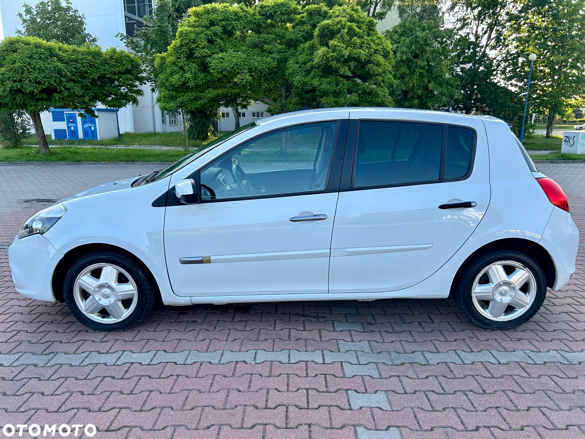 Renault Clio 1.2 16V Expression Quickshift - 3