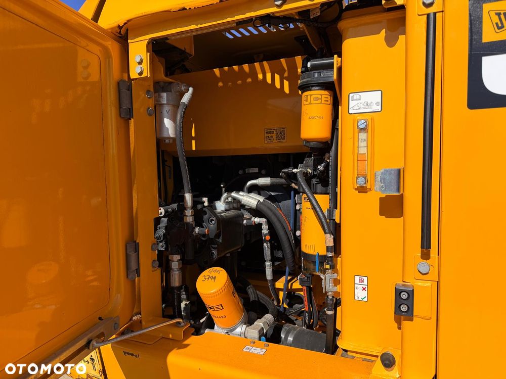 JCB 131X L 4F - 6