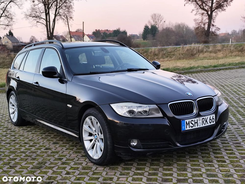 BMW Seria 3 318d - 38