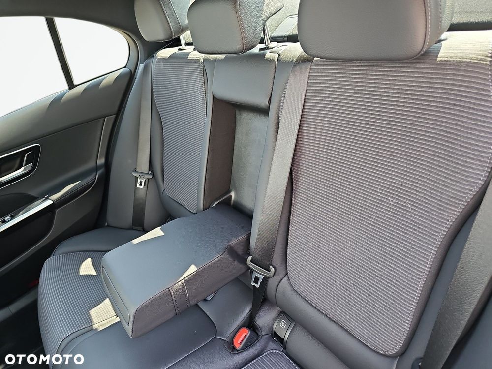 Mercedes-Benz Klasa C - 13