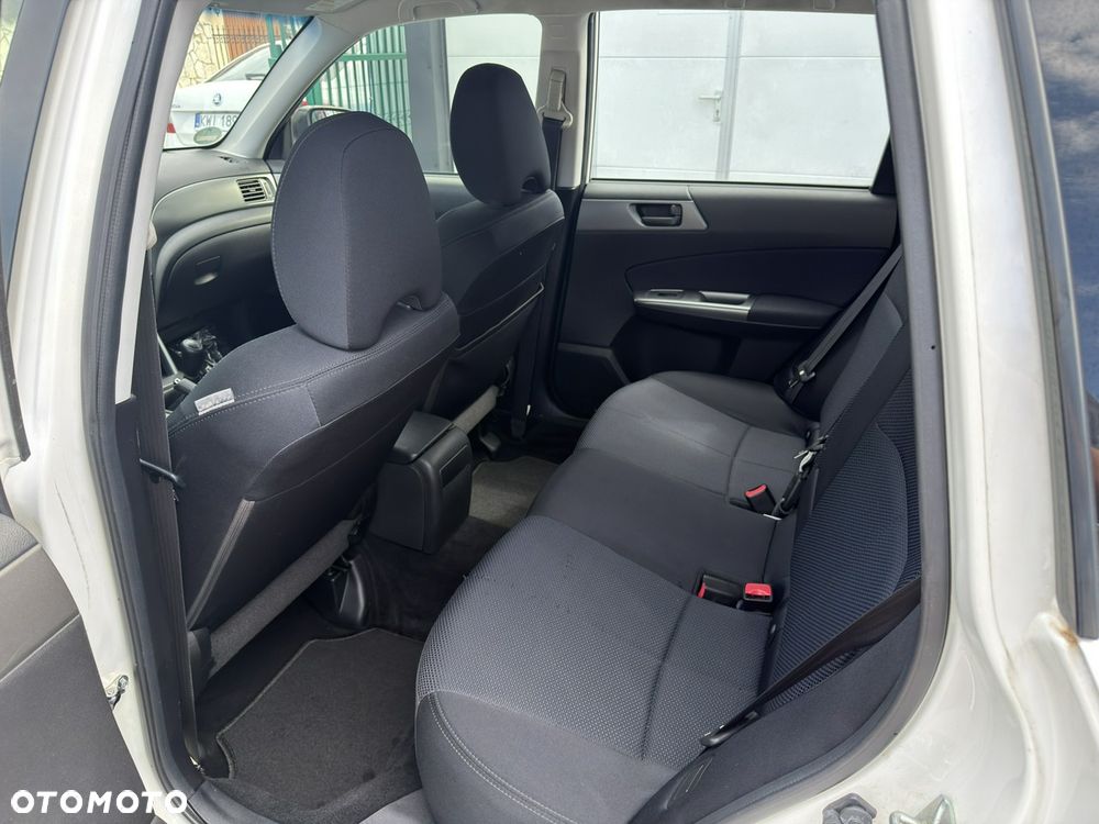Subaru Forester 2.0X Trend - 9