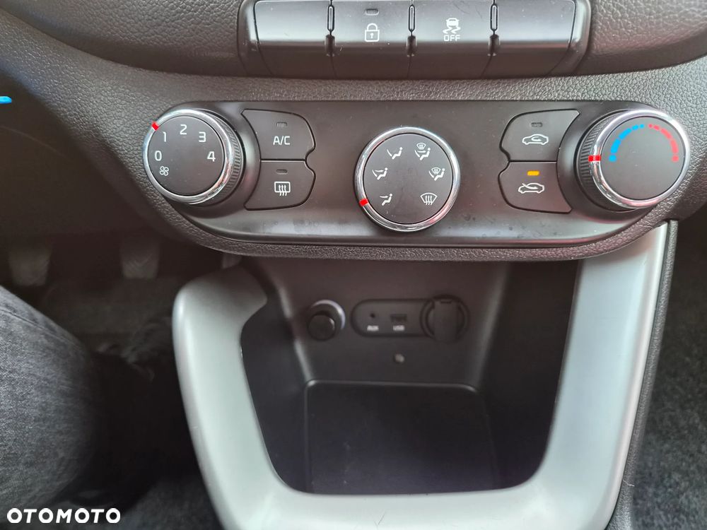 Kia Ceed 1.4 CVVT Attract - 21