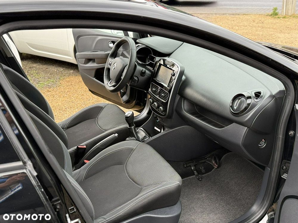 Renault Clio - 21