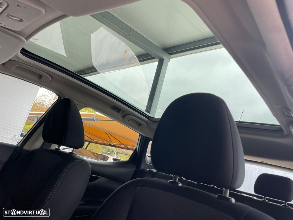 Nissan Qashqai 1.5 dCi N-Connecta - 9