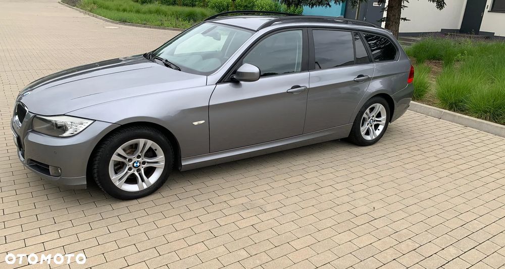 BMW Seria 3 318i - 3