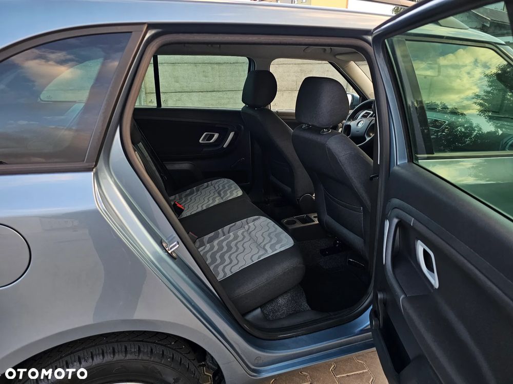 Skoda Fabia 1.4 16V Style - 11