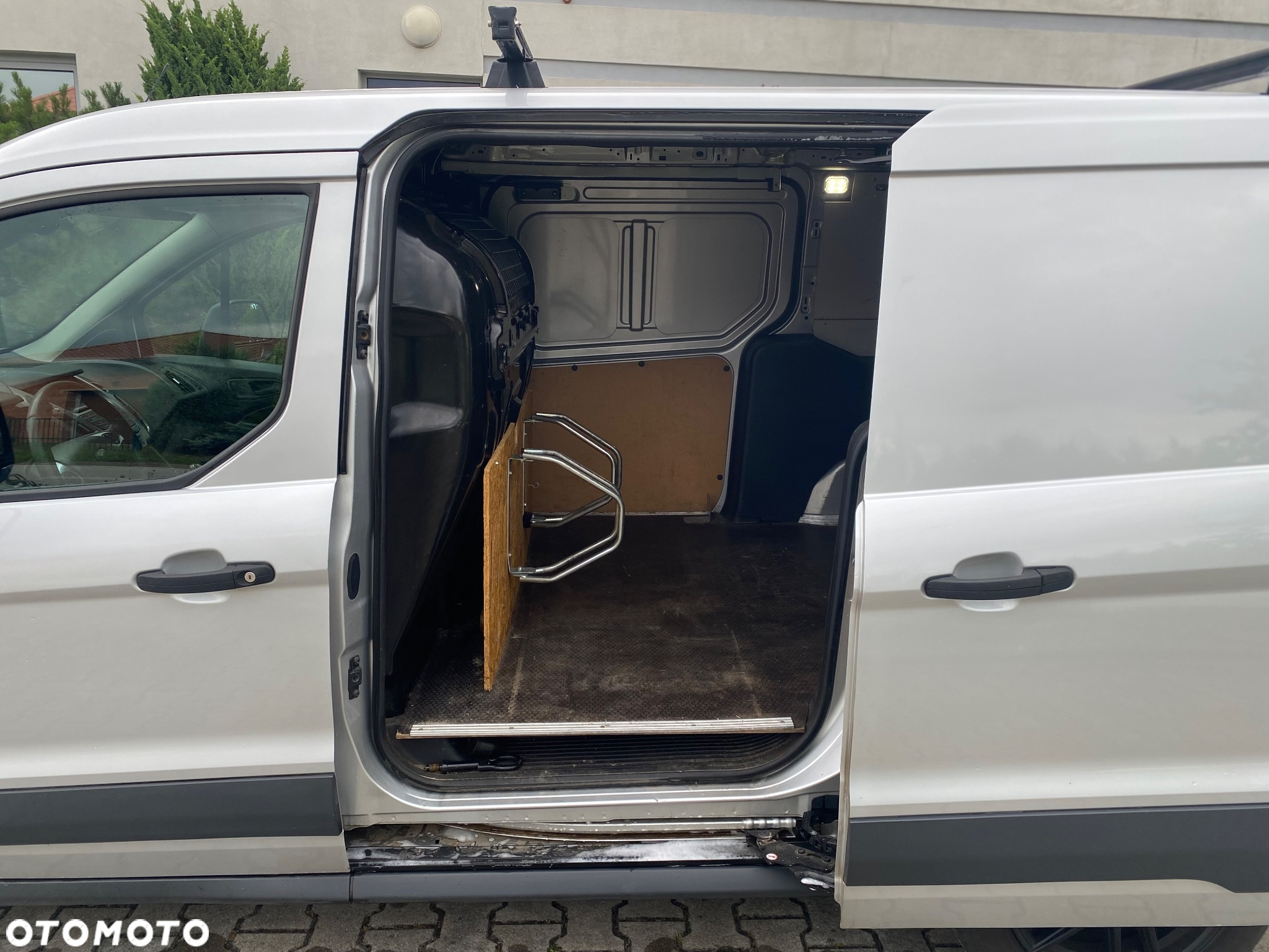 Ford Transit Connect - 4