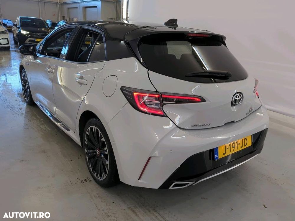 Toyota Corolla 1.8 HSD Dynamic GR Sport - 4