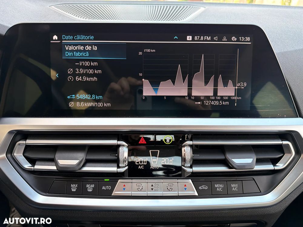 BMW Seria 3 330e Aut. Sport Line - 27