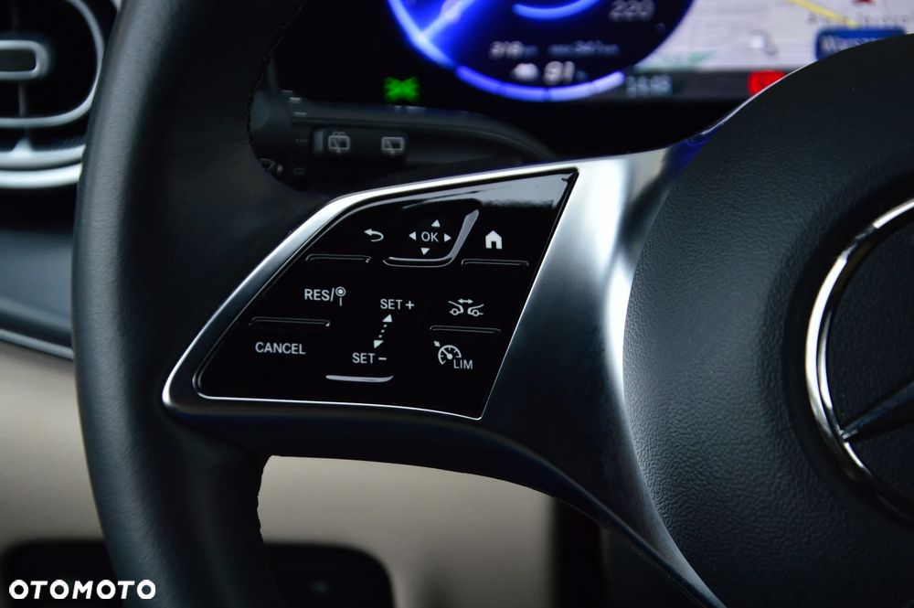 Mercedes-Benz EQV 300 90kWh - 29