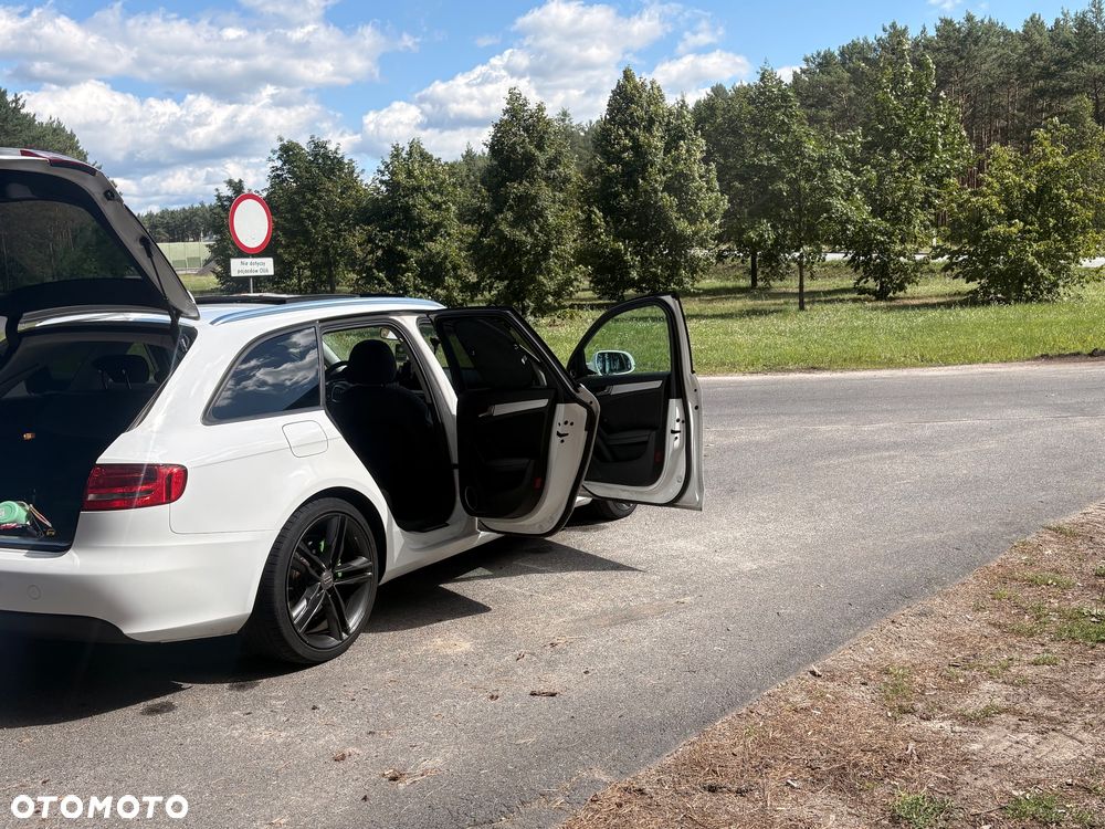 Audi A4 Avant 2.0 TDI - 16