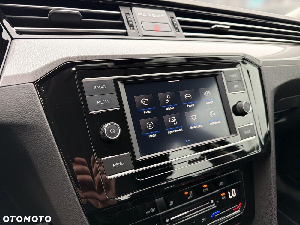 Volkswagen Passat 1.5 TSI EVO Business DSG - 28