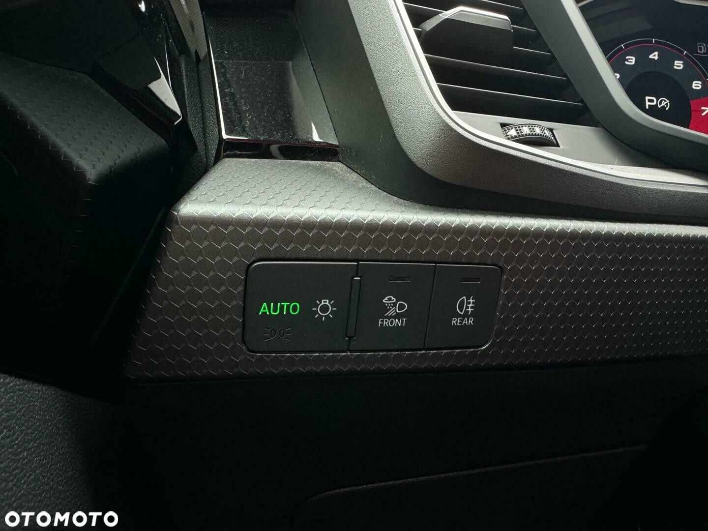 Audi A1 35 TFSI Advanced S tronic - 16