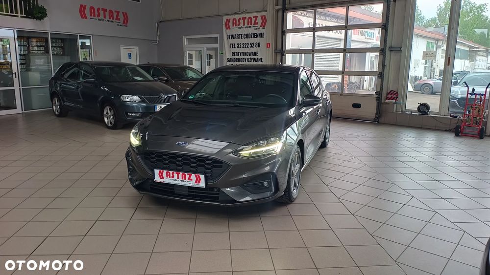 Ford Focus 1.5 EcoBoost ST-Line - 14