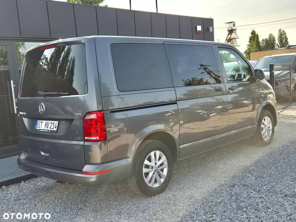 Volkswagen Multivan 2.0 TDI L1 Comfortline DSG - 11