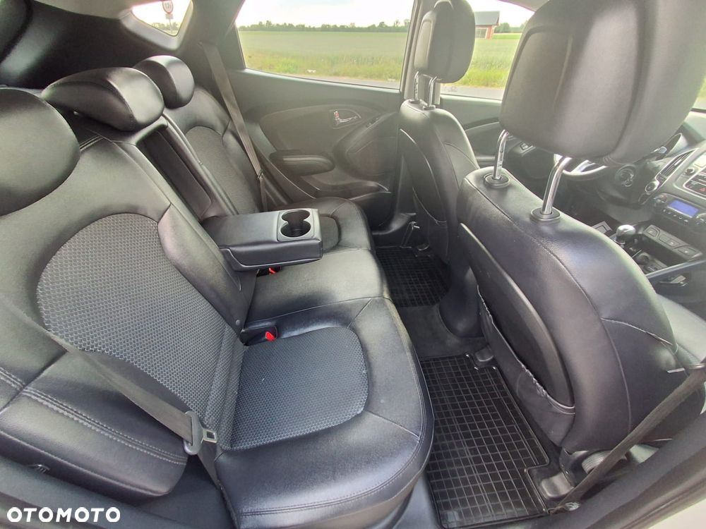 Hyundai ix35 1.7 CRDi Comfort 2WD - 16