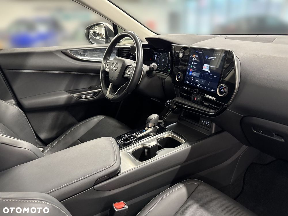 Lexus NX 350h Prestige 2WD - 4