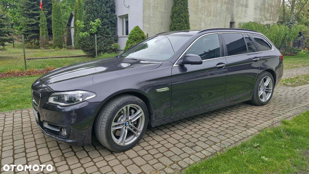BMW Seria 5 528i xDrive Sport-Aut - 1