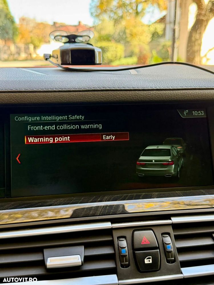 BMW Seria 7 730d xDrive - 13