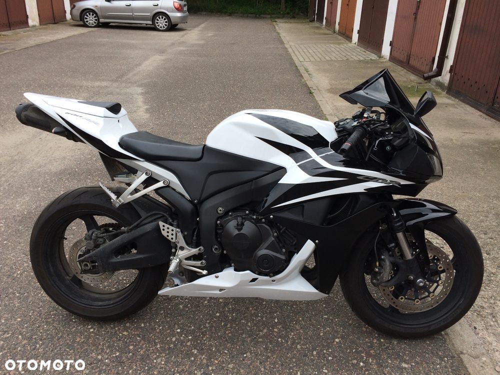 Honda CBR - 1