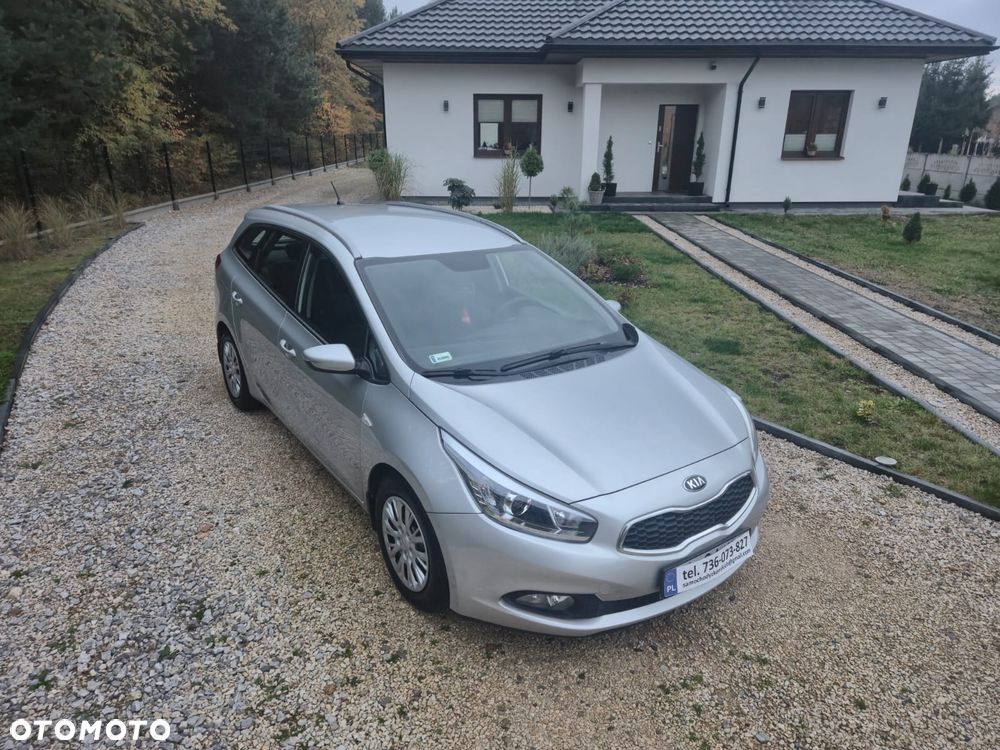Kia Ceed - 9