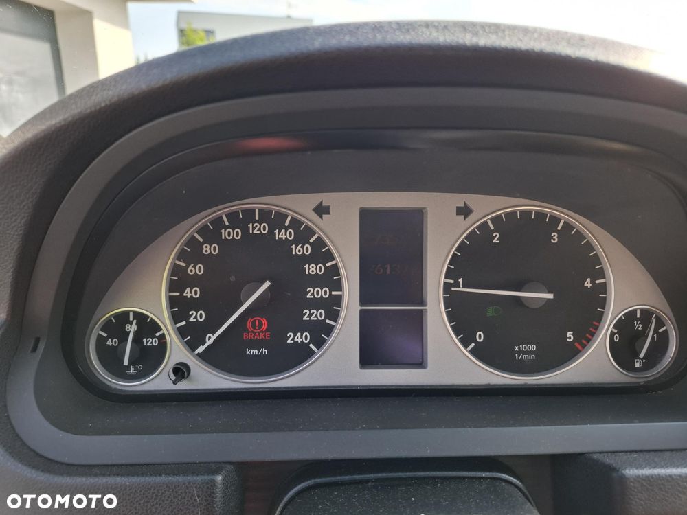 Mercedes-Benz Klasa B 200 CDI - 8