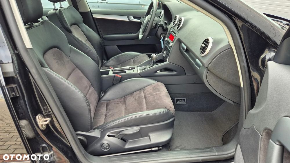 Audi A3 Sportback 1.8 TFSI S tronic Attraction - 4