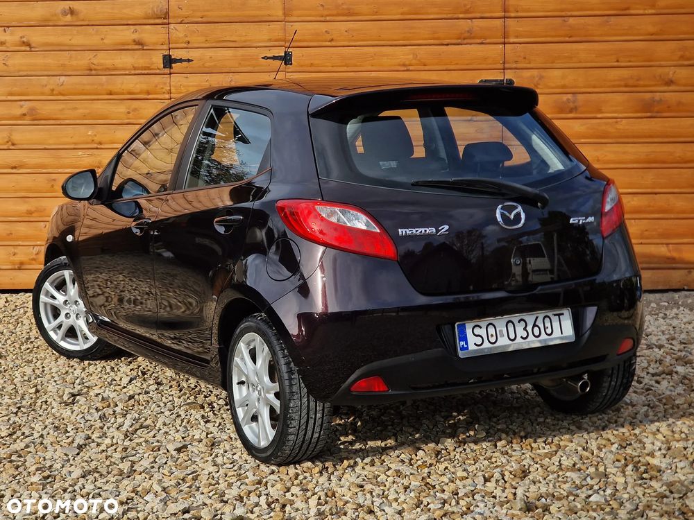 Mazda 2 - 15