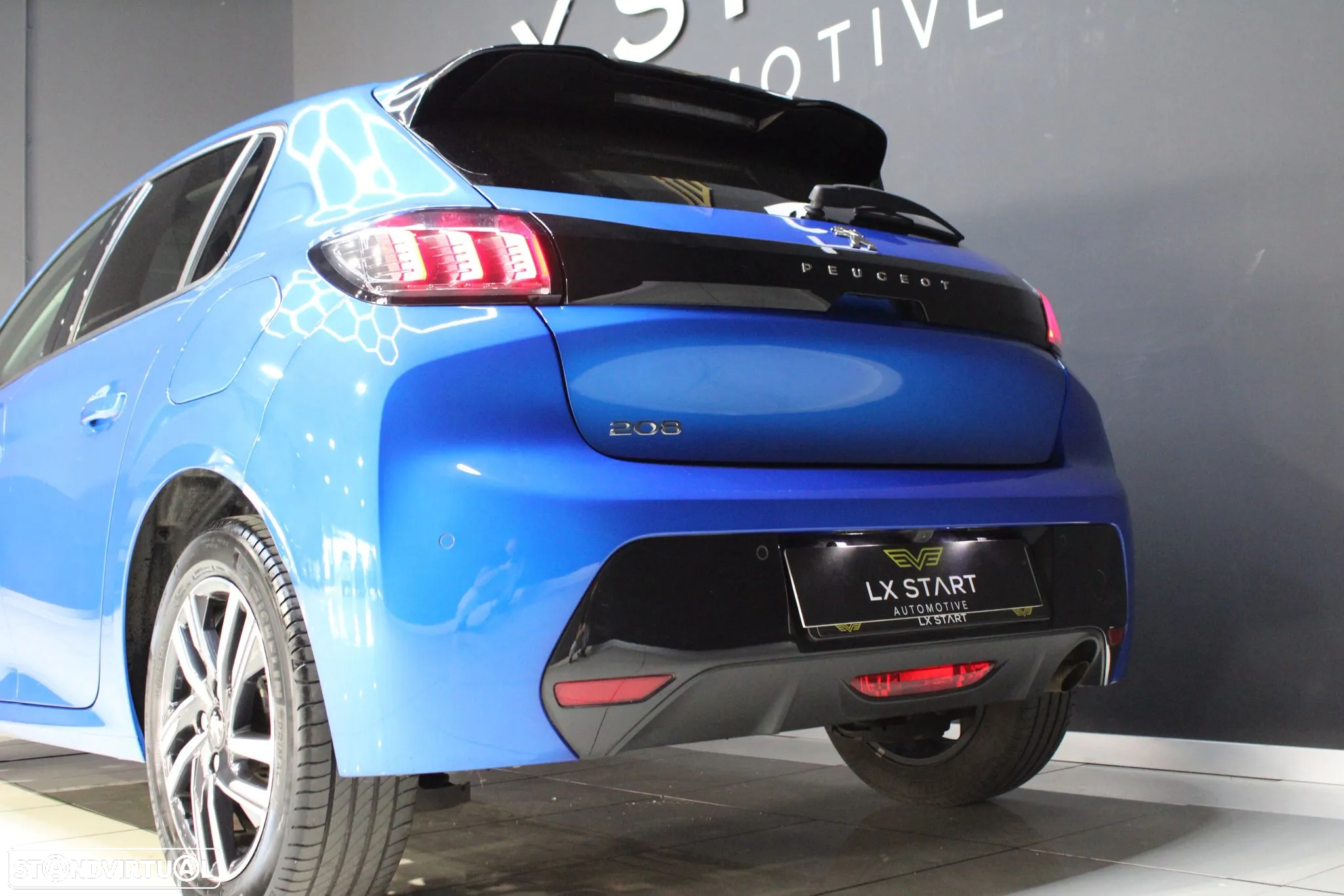 Peugeot 208 PureTech 130 EAT8 Allure - 8