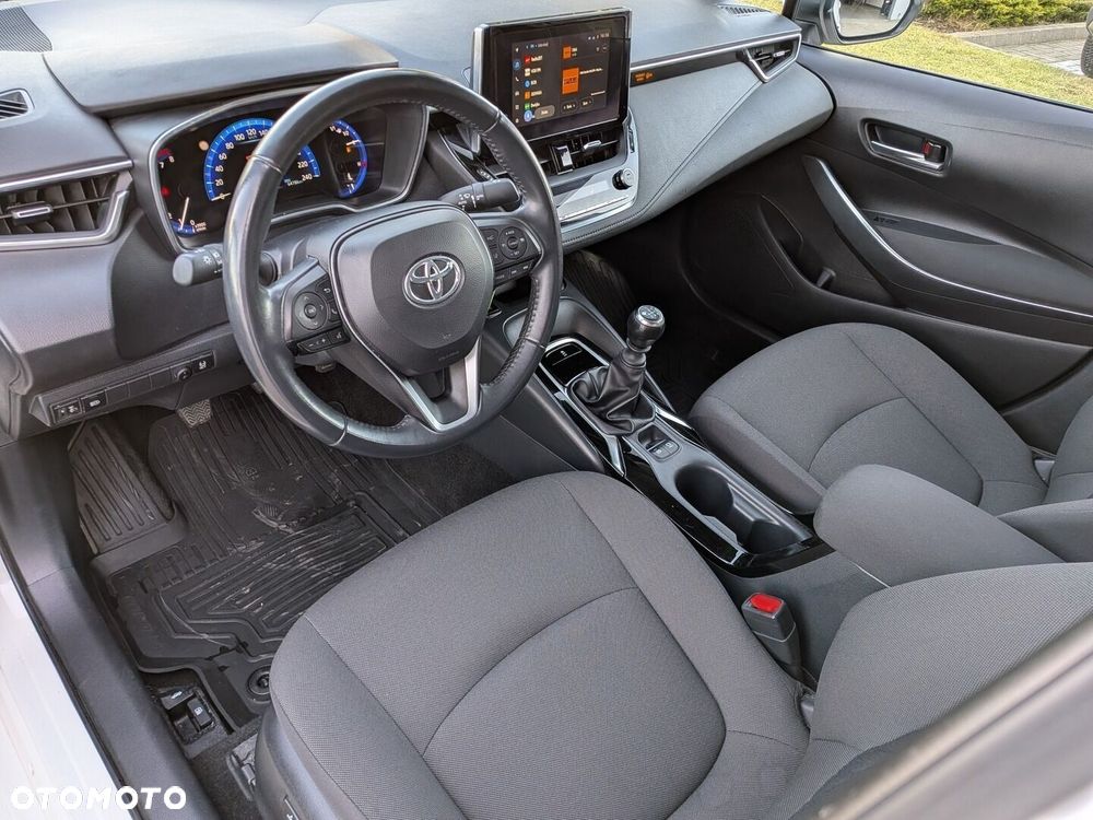 Toyota Corolla - 17