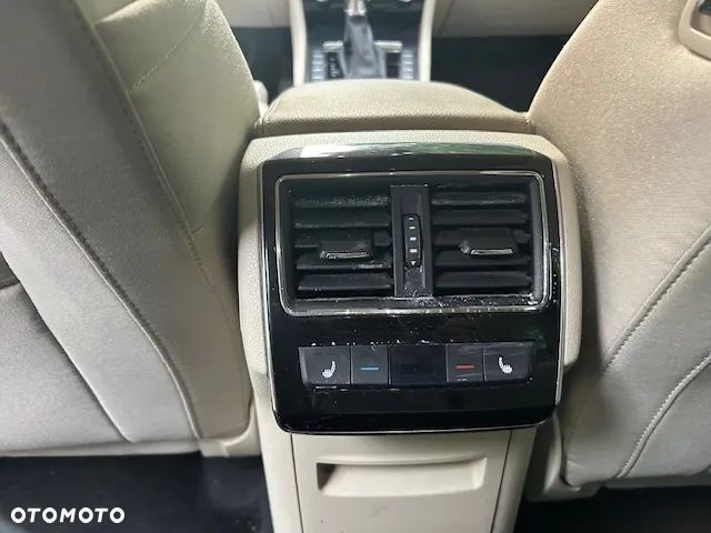Skoda Superb 2.0 TDI SCR Style DSG - 11