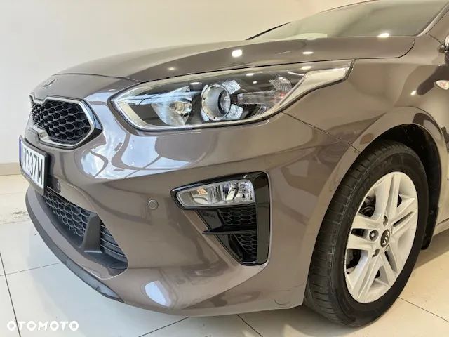 Kia Ceed 1.4 T-GDI M DCT - 10