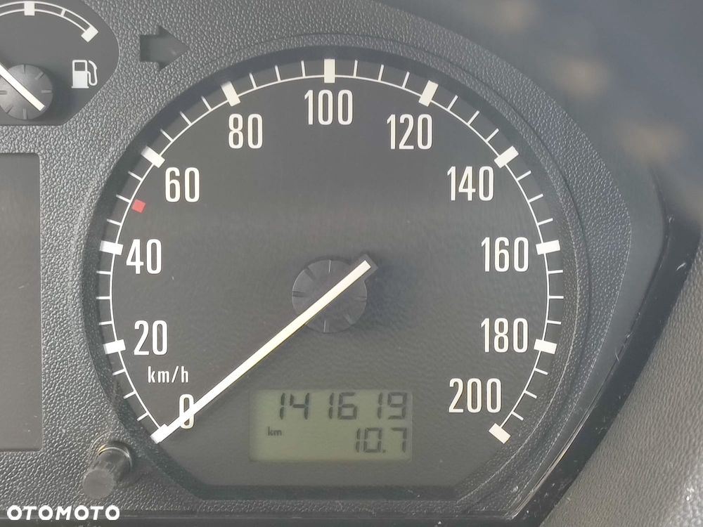 Skoda Fabia 1.4 16V Ice Classic - 6