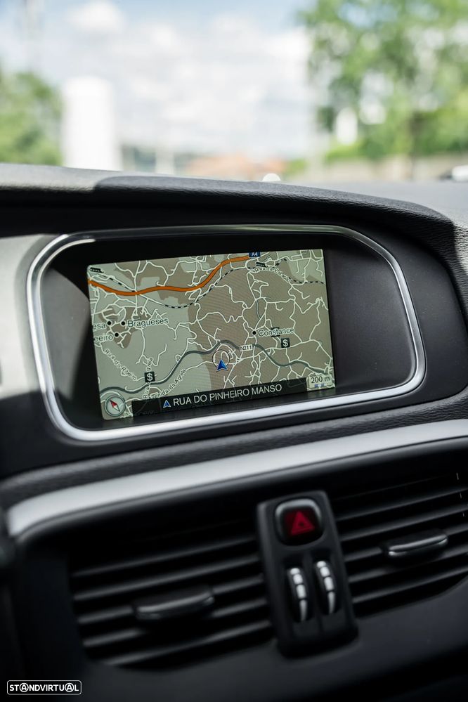 Volvo V40 D2 - 34