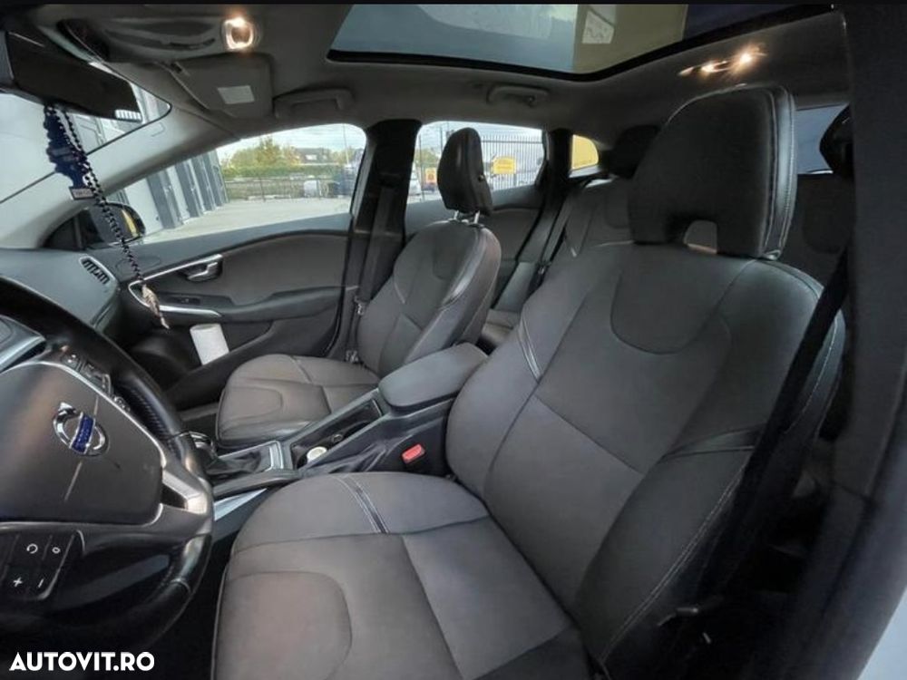 Volvo V40 Cross Country D2 Powershift Summum - 8