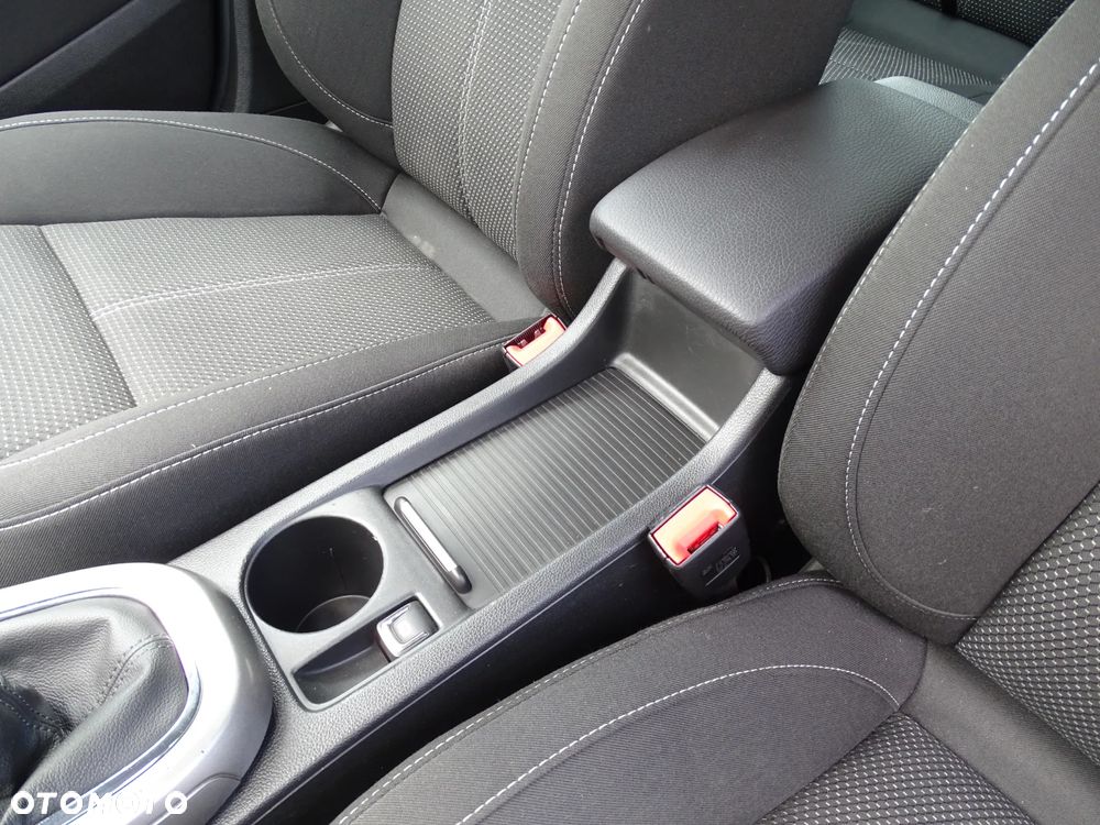 Opel Astra 1.4 Turbo Active - 27