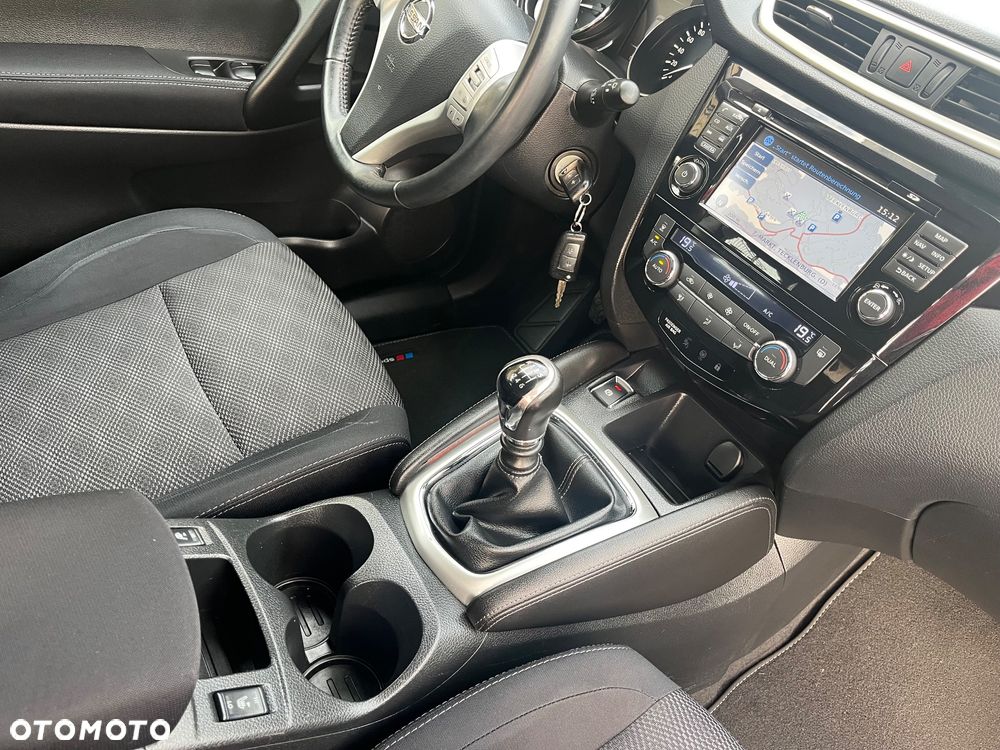 Nissan Qashqai 1.2 DIG-T N-Connecta - 7