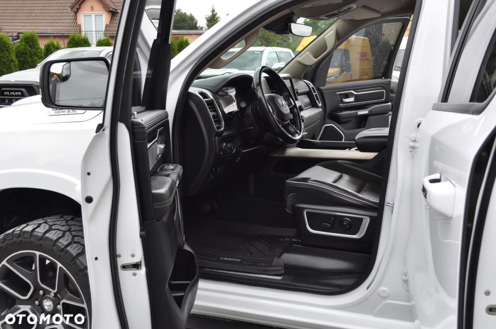 RAM 1500 5.7 Crew Cab Laramie - 19