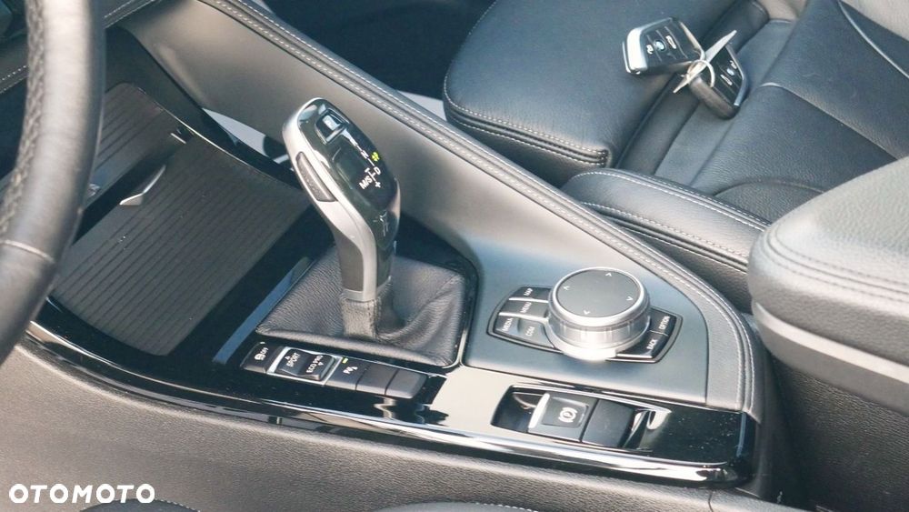 BMW X1 - 16