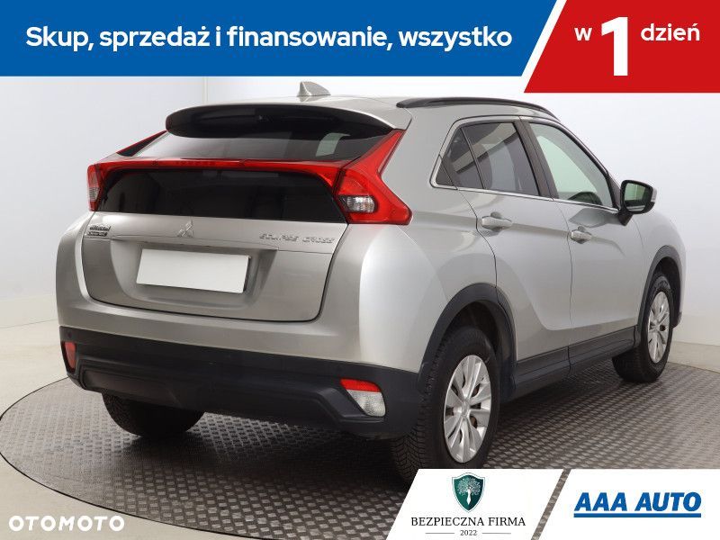 Mitsubishi Eclipse Cross - 7
