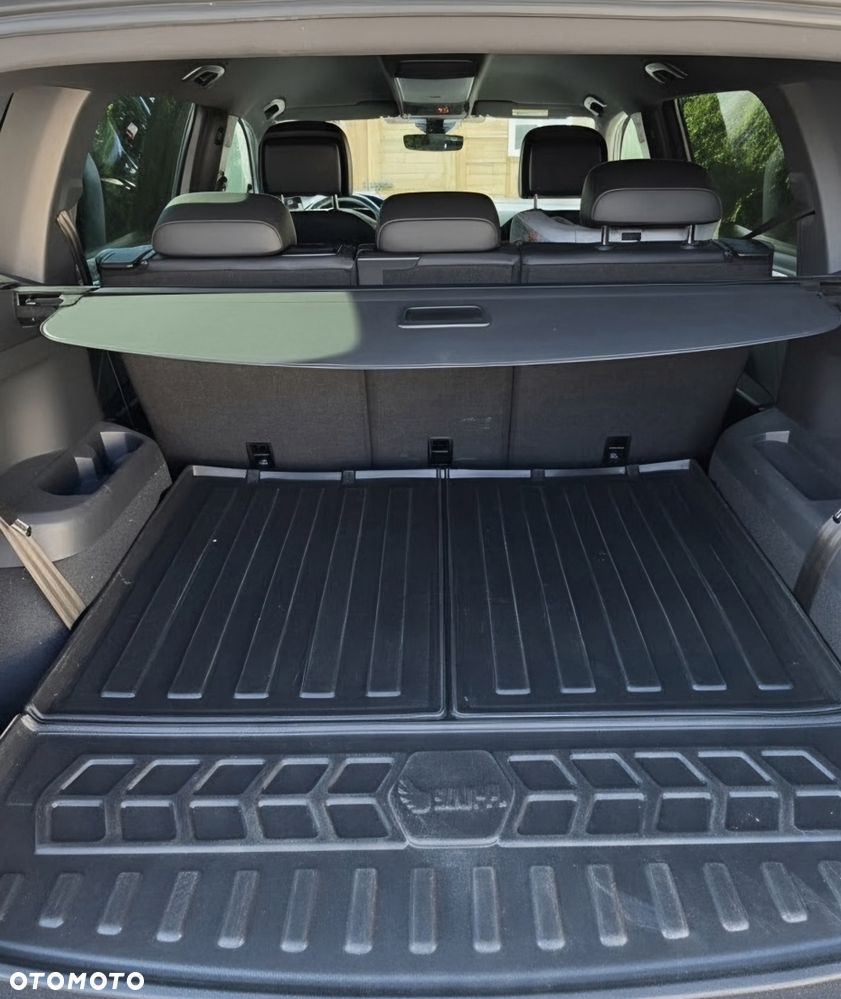 Volkswagen Tiguan Allspace - 6
