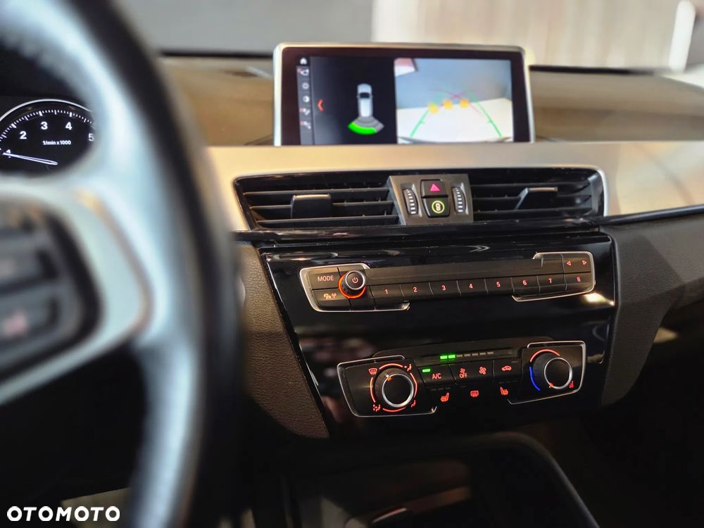 BMW X1 sDrive18i Advantage - 11
