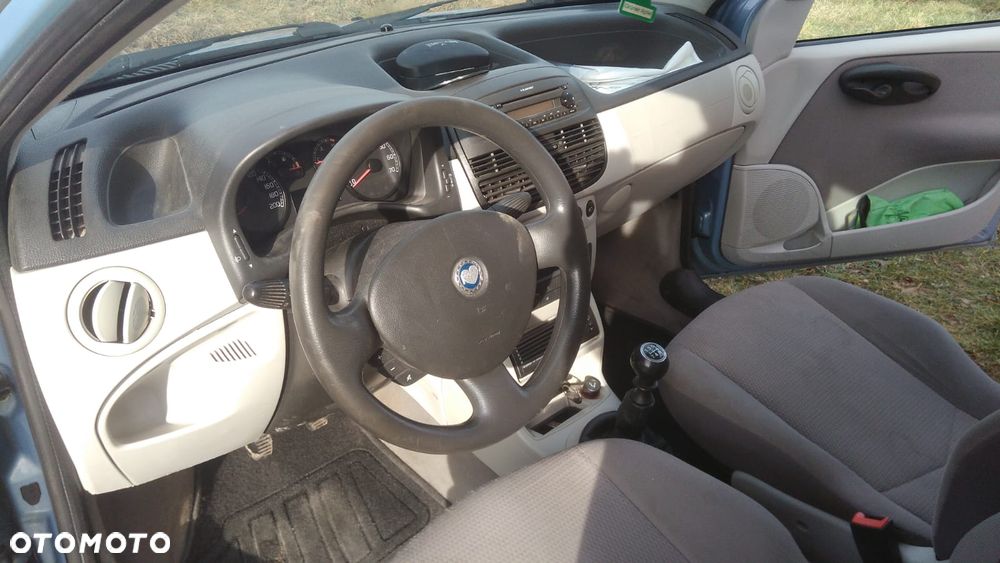 Fiat Punto 1.4 16V Emotion - 10