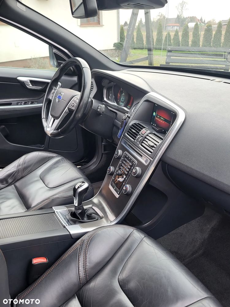 Volvo XC 60 - 6