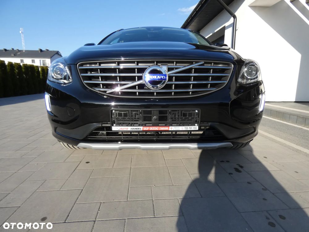 Volvo XC 60 D5 AWD Geartronic Summum - 5