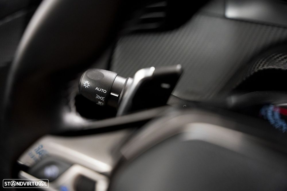 Peugeot 208 1.2 PureTech Allure EAT8 - 10